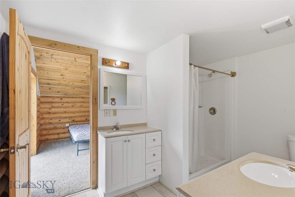 3 Bedroom Single Family Home/House's Image 14
