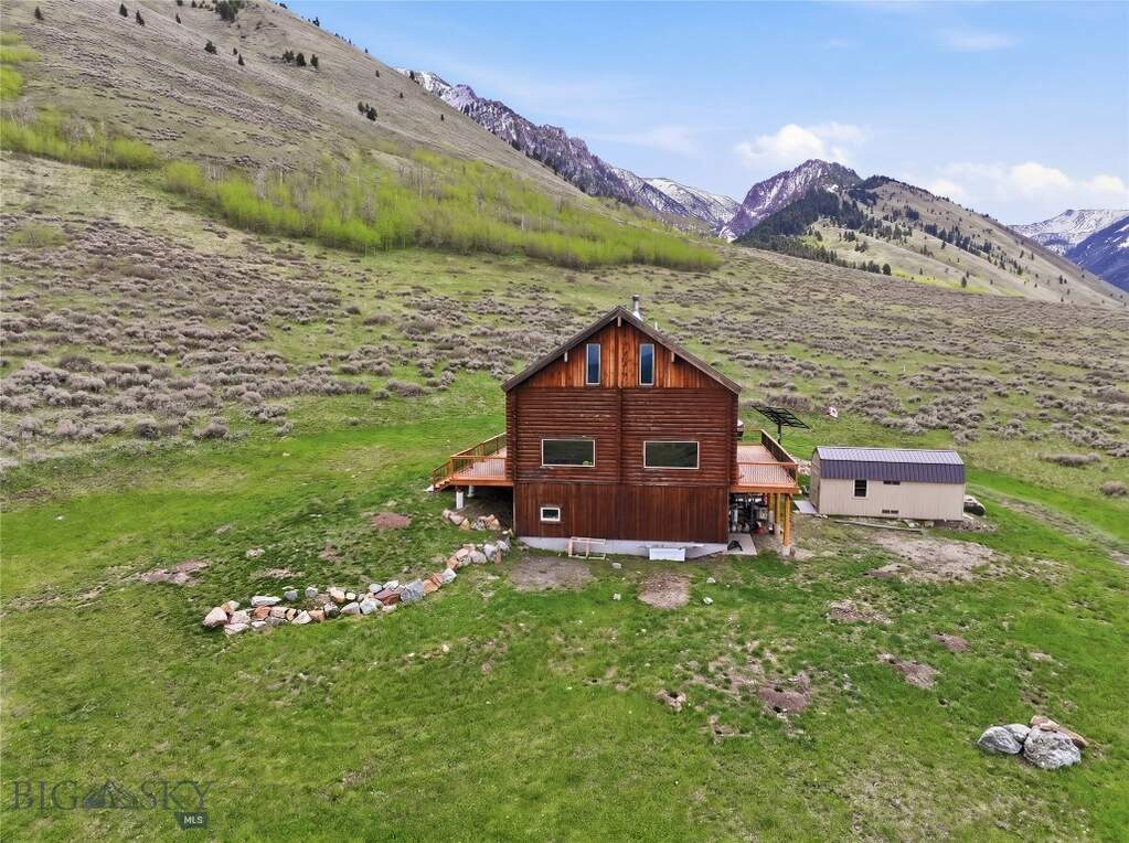 3 Bedroom Single Family Home/House's Image 35