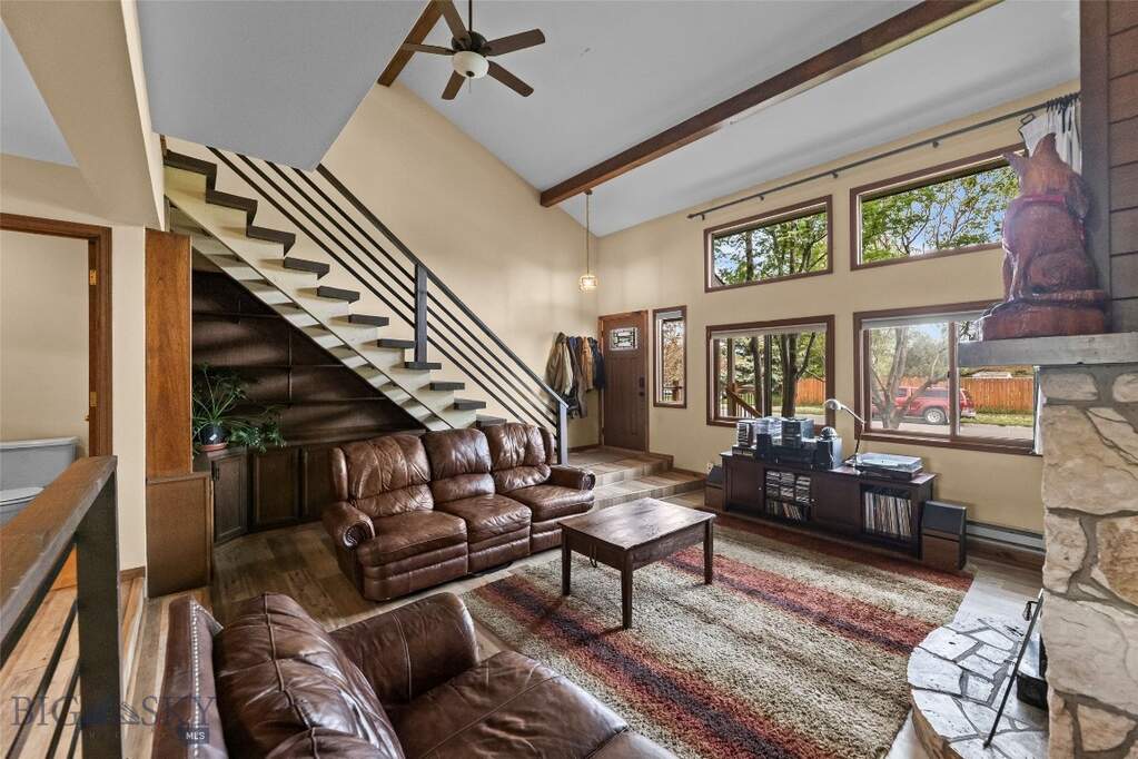 Entry / Staircase / Family Room
