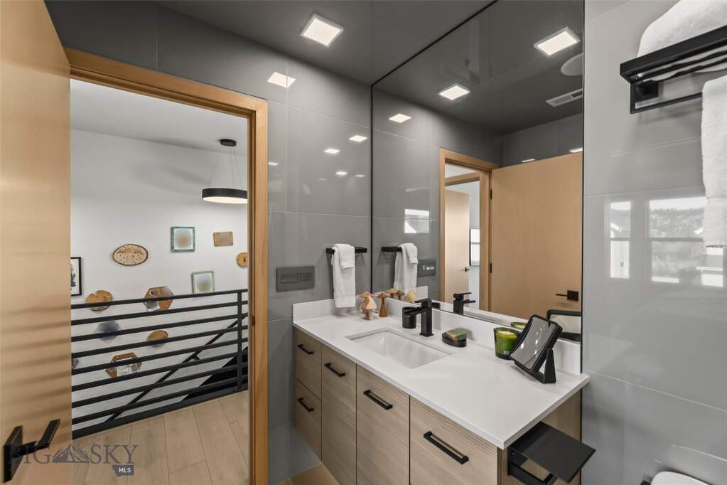 3 Bedroom Apartment/Flat's Image 31