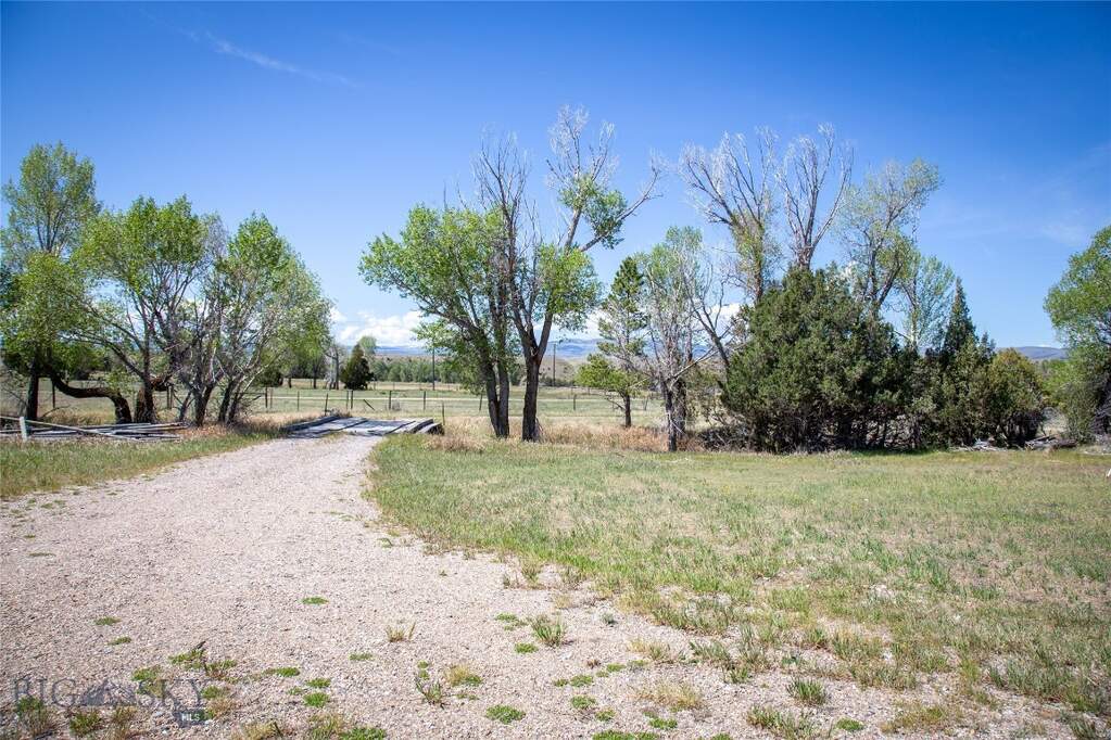Land/Vacant Land's Image 22