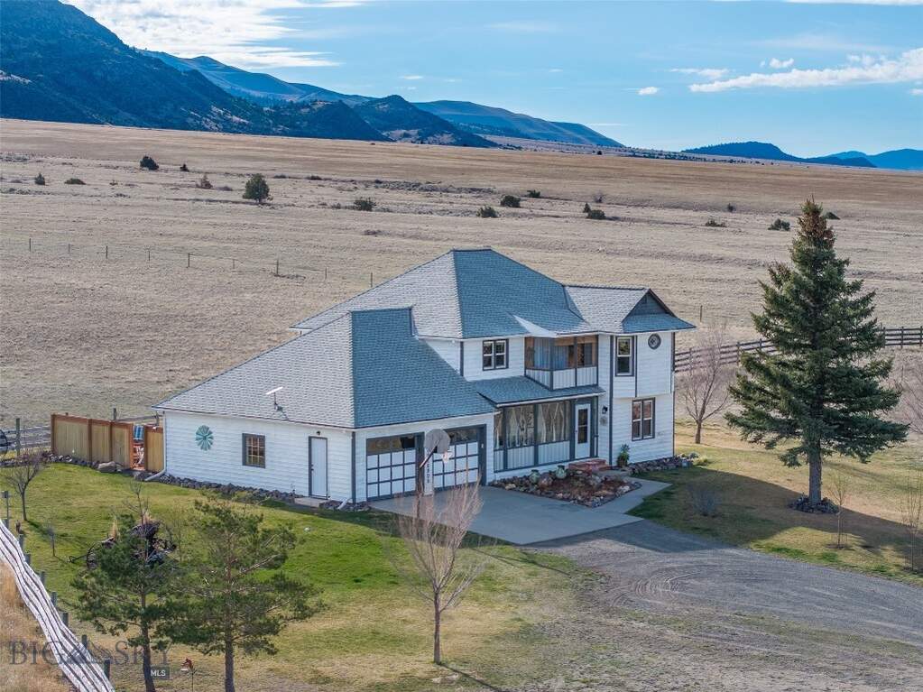 3 Bedroom Single Family Home/House's Image 7