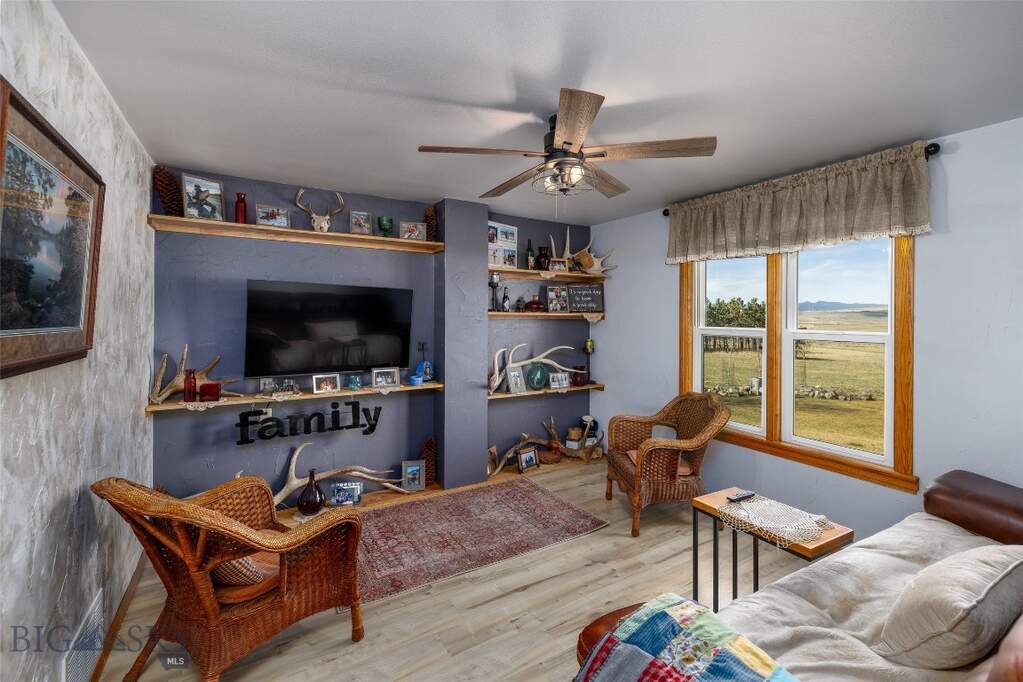 3 Bedroom Single Family Home/House's Image 13