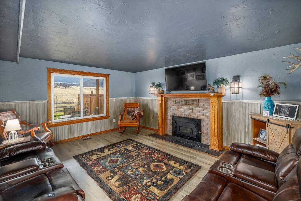 3 Bedroom Single Family Home/House's Image 14