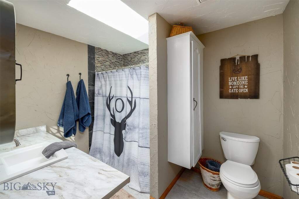 3 Bedroom Single Family Home/House's Image 28