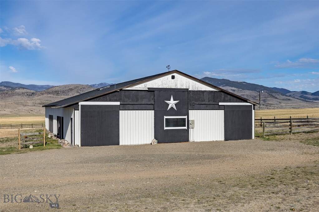 3 Bedroom Single Family Home/House's Image 45