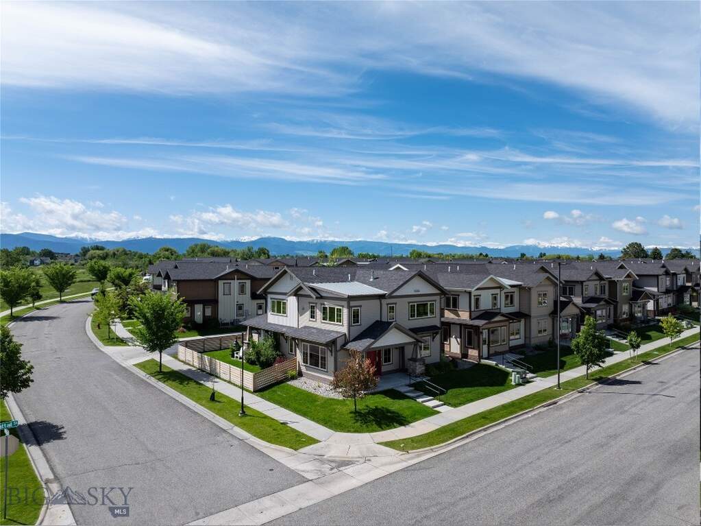 4 Bedroom Single Family Home/House's Image 9