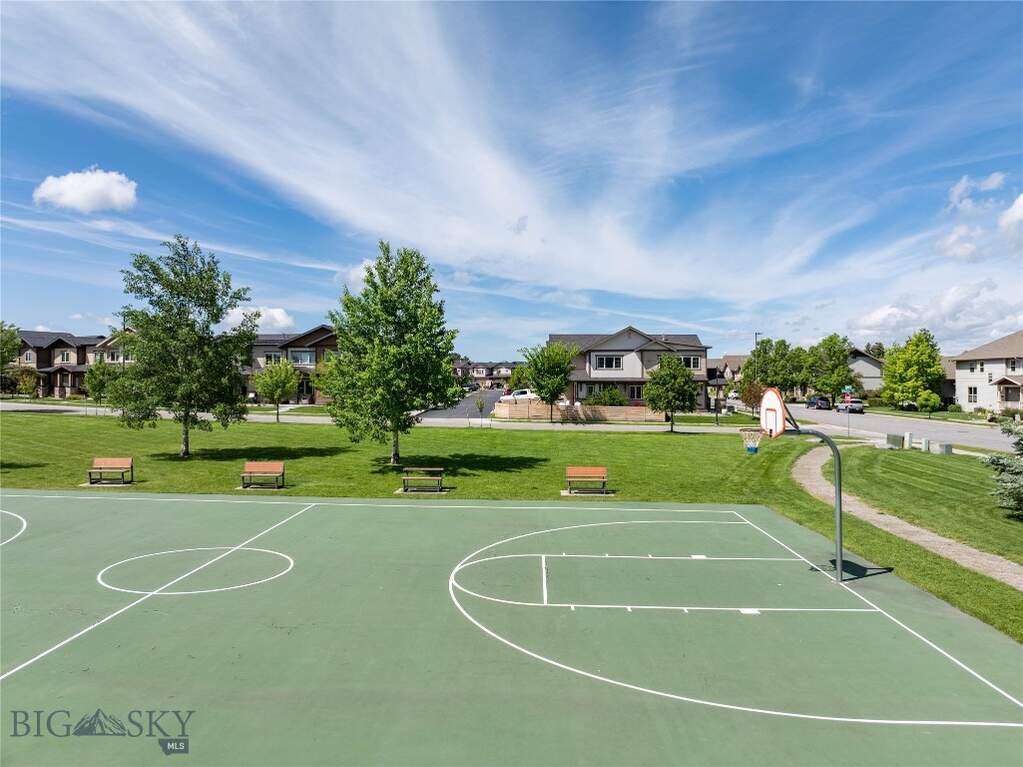4 Bedroom Single Family Home/House's Image 11