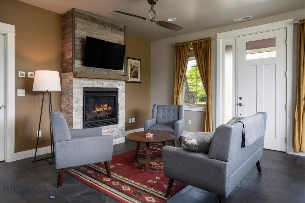 4 Bedroom Single Family Home/House's Image 14