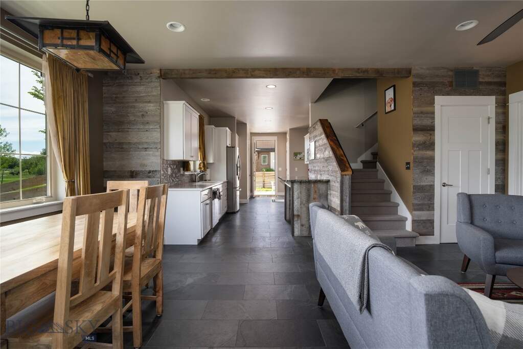 4 Bedroom Single Family Home/House's Image 18