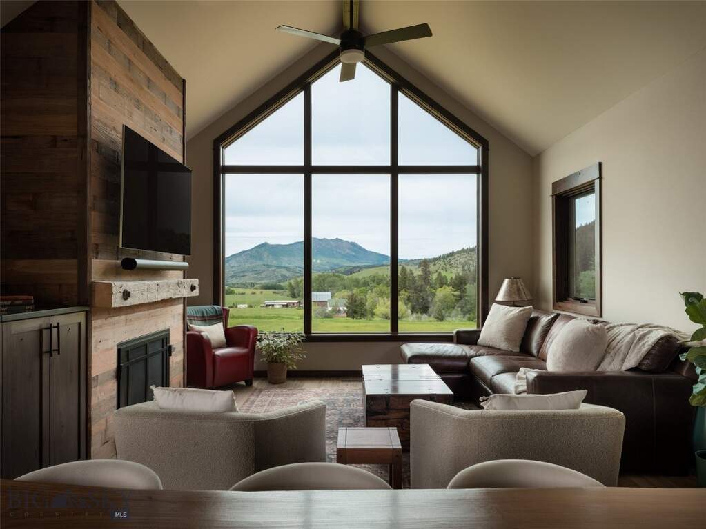 4 Bedroom Single Family Home/House's Image 45