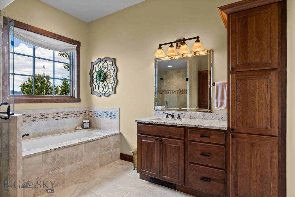 3 Bedroom Single Family Home/House's Image 41