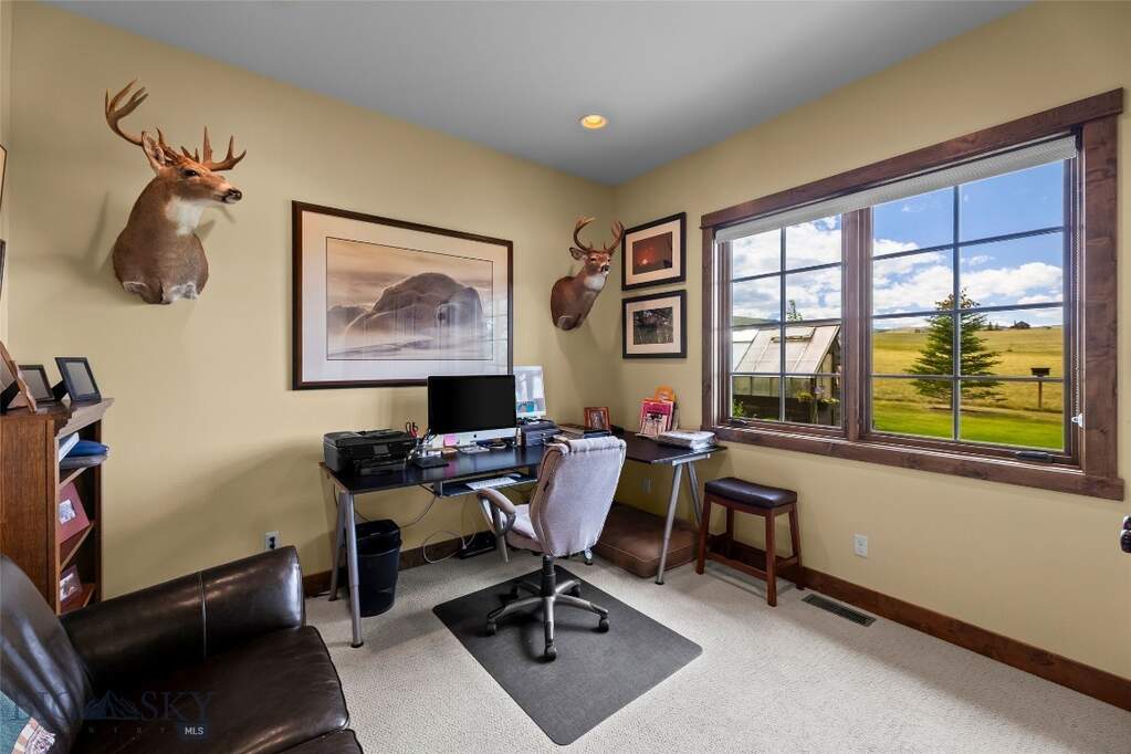 3 Bedroom Single Family Home/House's Image 43
