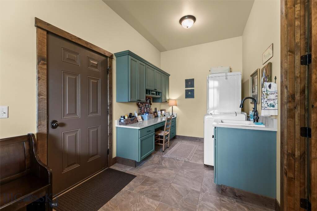 3 Bedroom Single Family Home/House's Image 52