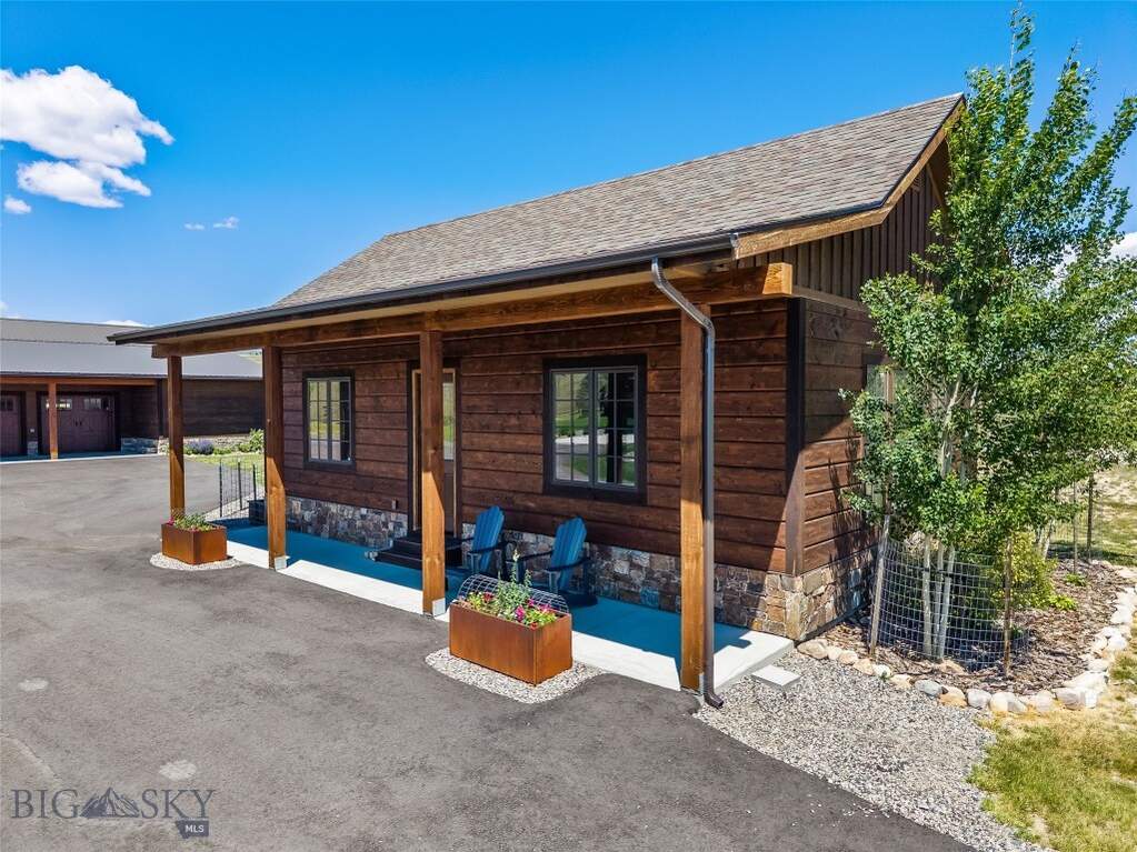 3 Bedroom Single Family Home/House's Image 56