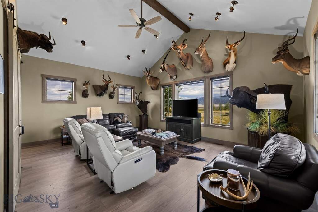 3 Bedroom Single Family Home/House's Image 57