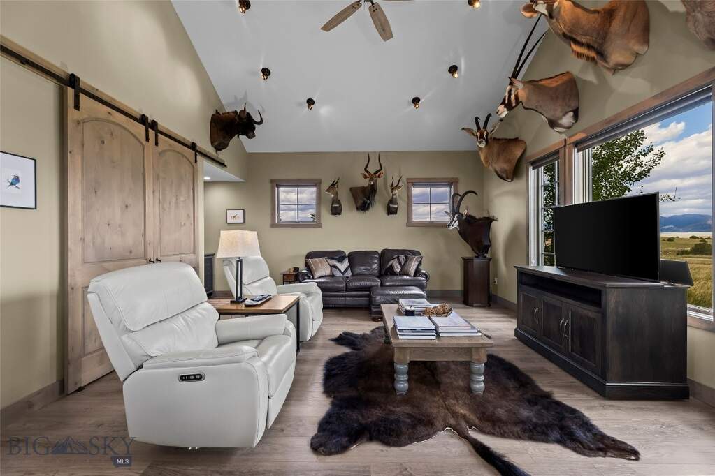 3 Bedroom Single Family Home/House's Image 58