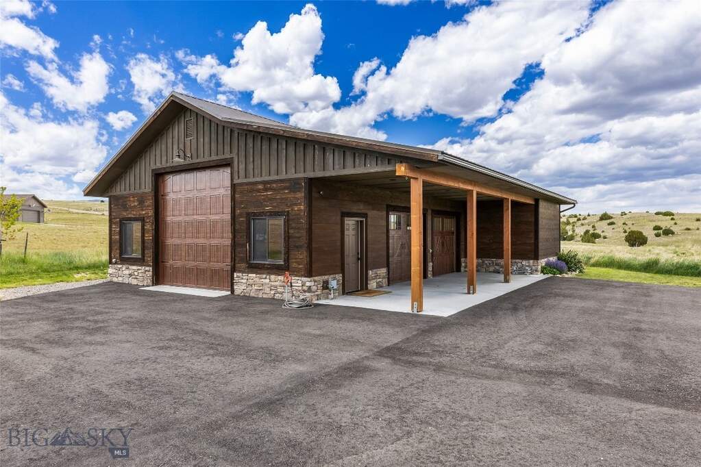 3 Bedroom Single Family Home/House's Image 68