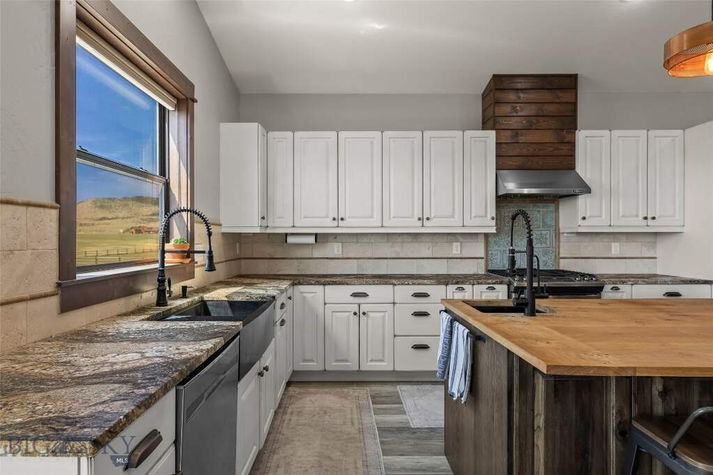 3 Bedroom Single Family Home/House's Image 7