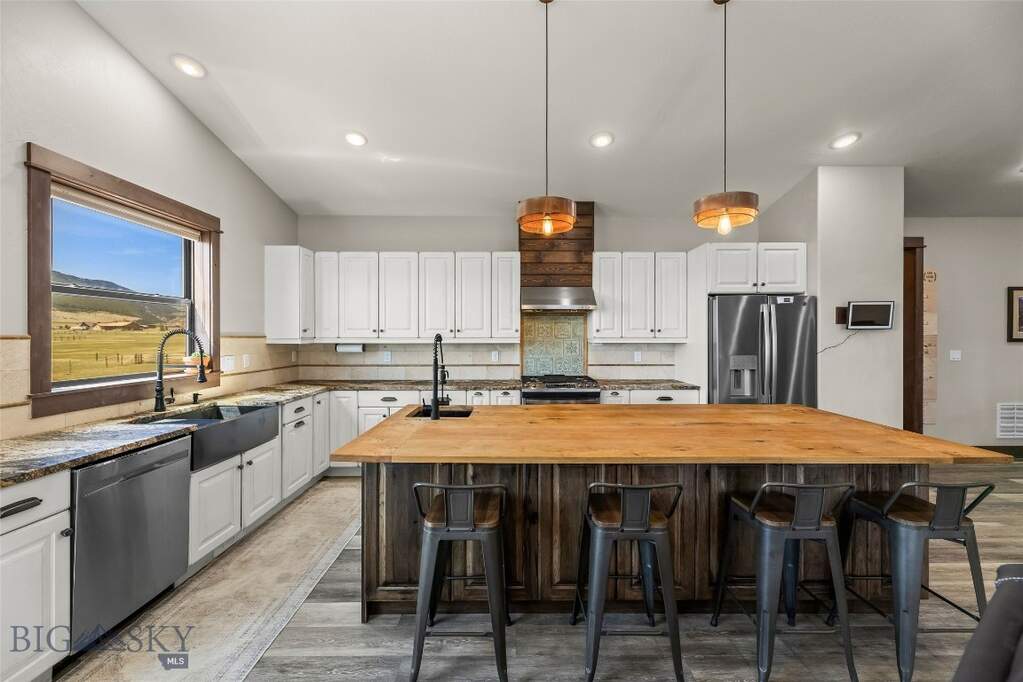 3 Bedroom Single Family Home/House's Image 13