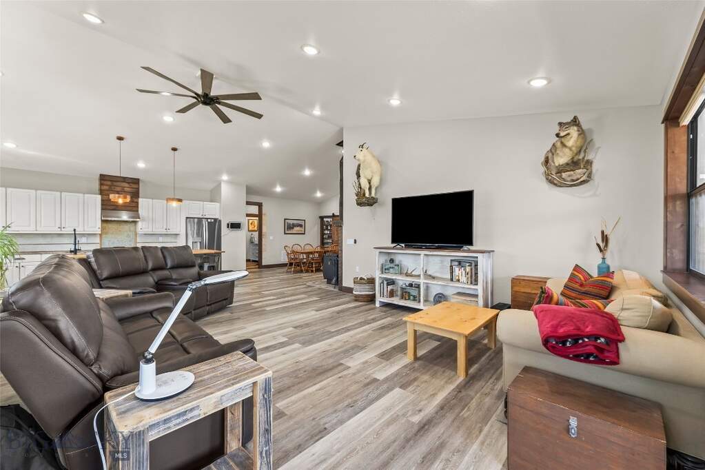 3 Bedroom Single Family Home/House's Image 17