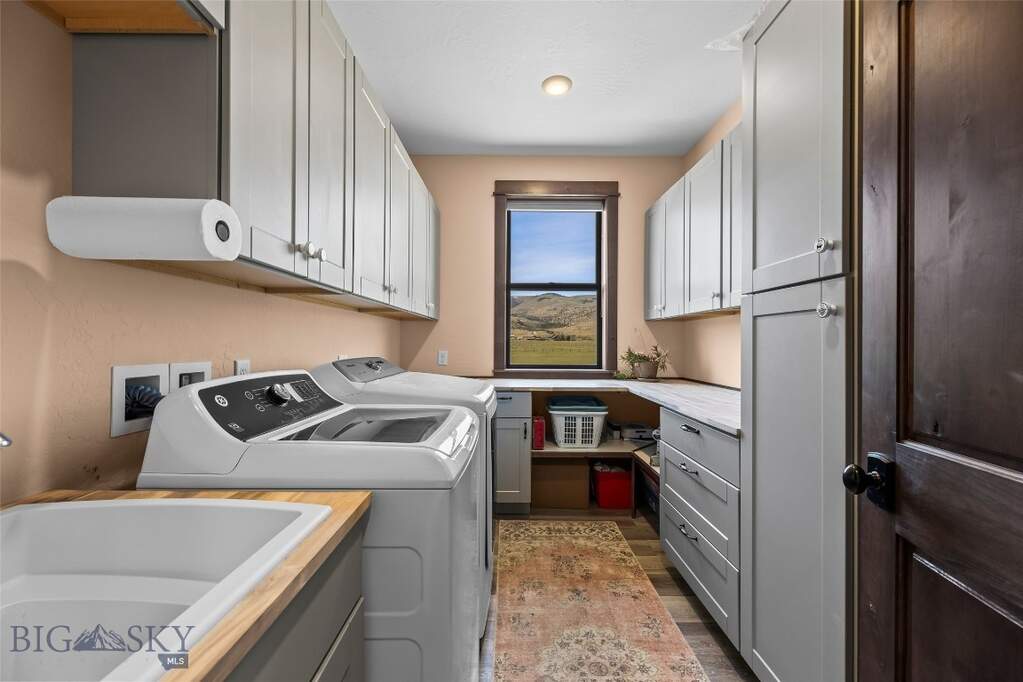 3 Bedroom Single Family Home/House's Image 34