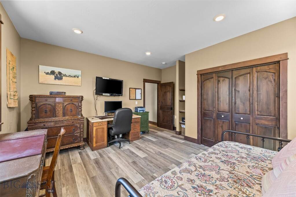 3 Bedroom Single Family Home/House's Image 36