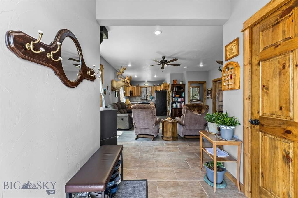 3 Bedroom Single Family Home/House's Image 43