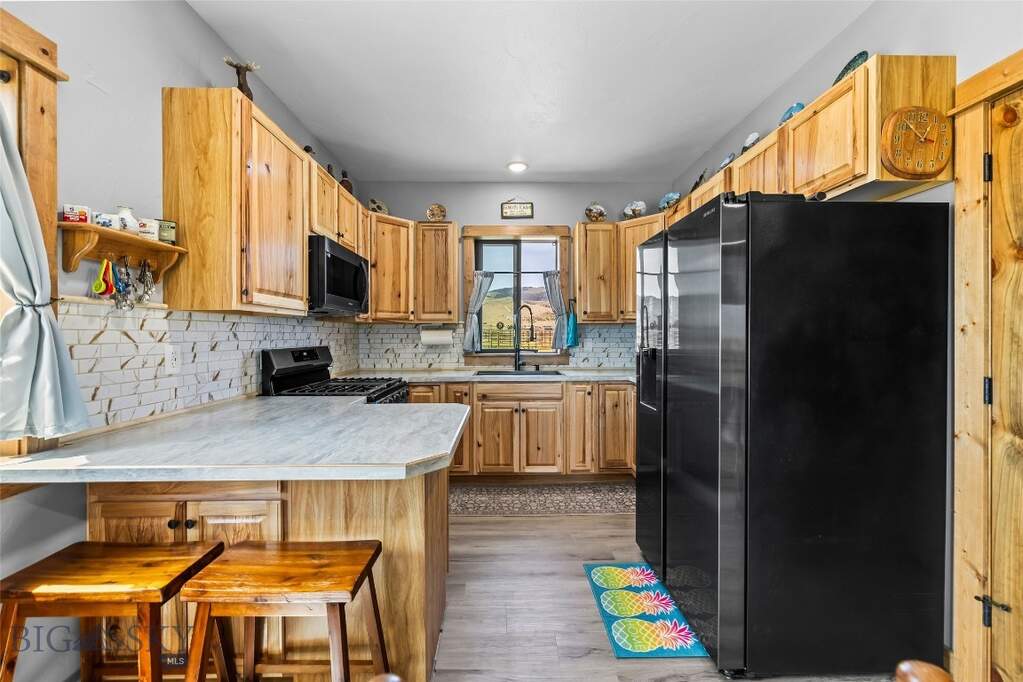 3 Bedroom Single Family Home/House's Image 47