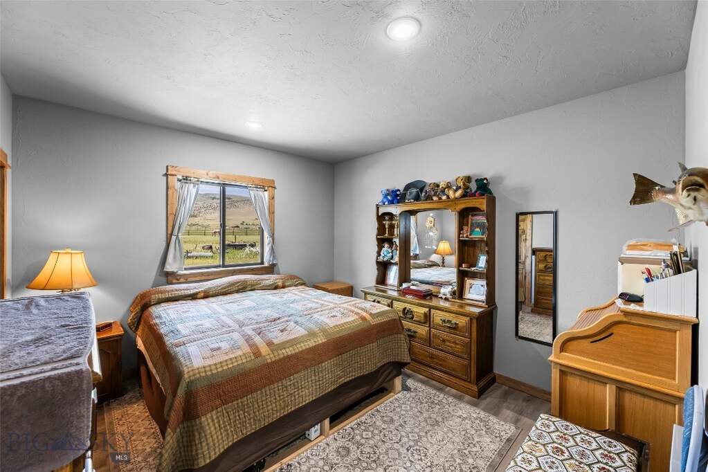 3 Bedroom Single Family Home/House's Image 48