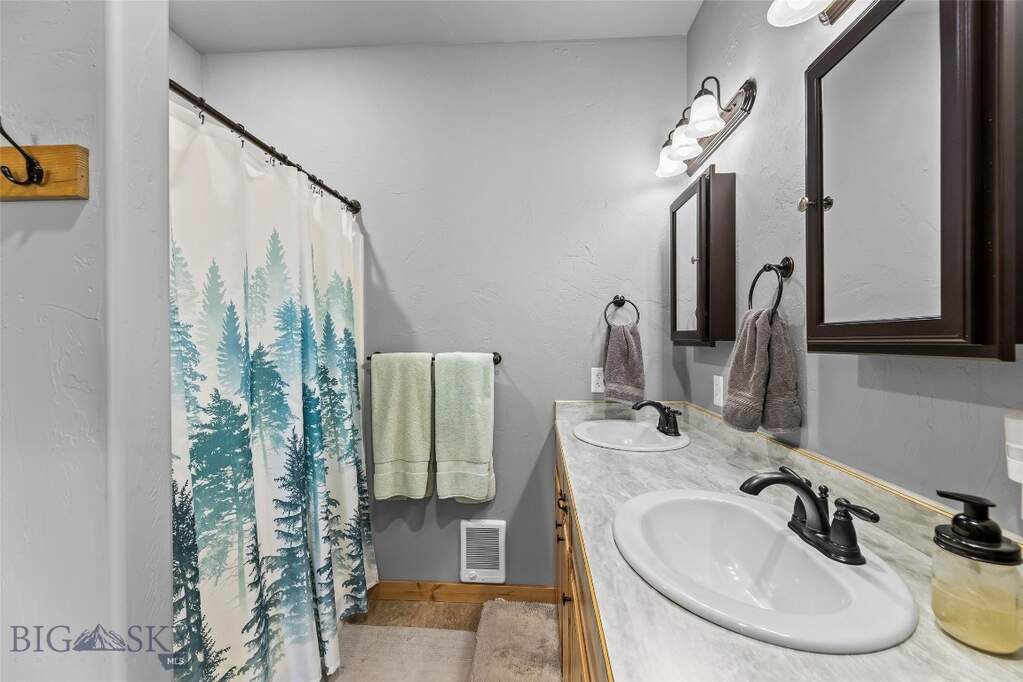 3 Bedroom Single Family Home/House's Image 50