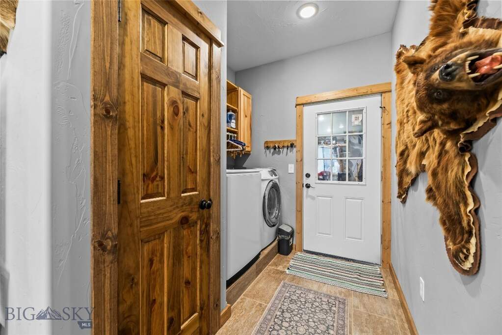 3 Bedroom Single Family Home/House's Image 51
