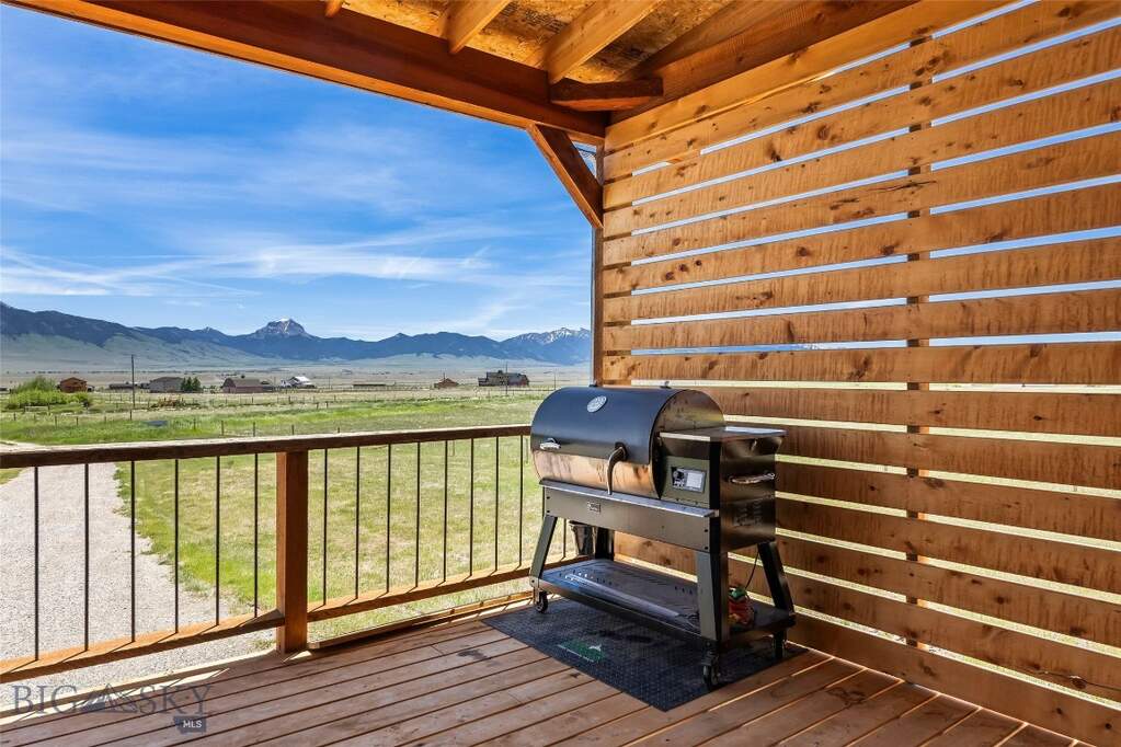 3 Bedroom Single Family Home/House's Image 3