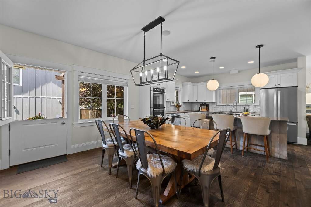 5 Bedroom Single Family Home/House's Image 16