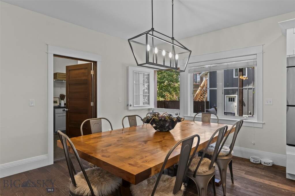 5 Bedroom Single Family Home/House's Image 19