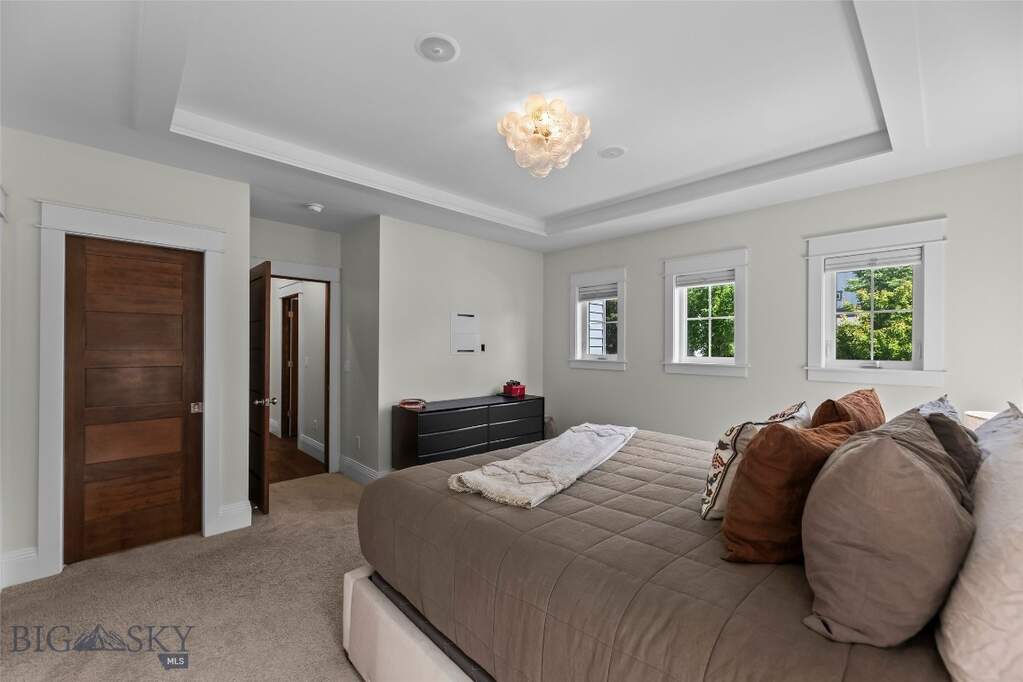 5 Bedroom Single Family Home/House's Image 20
