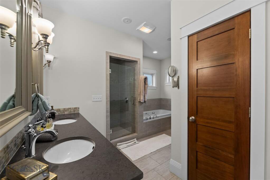 5 Bedroom Single Family Home/House's Image 22