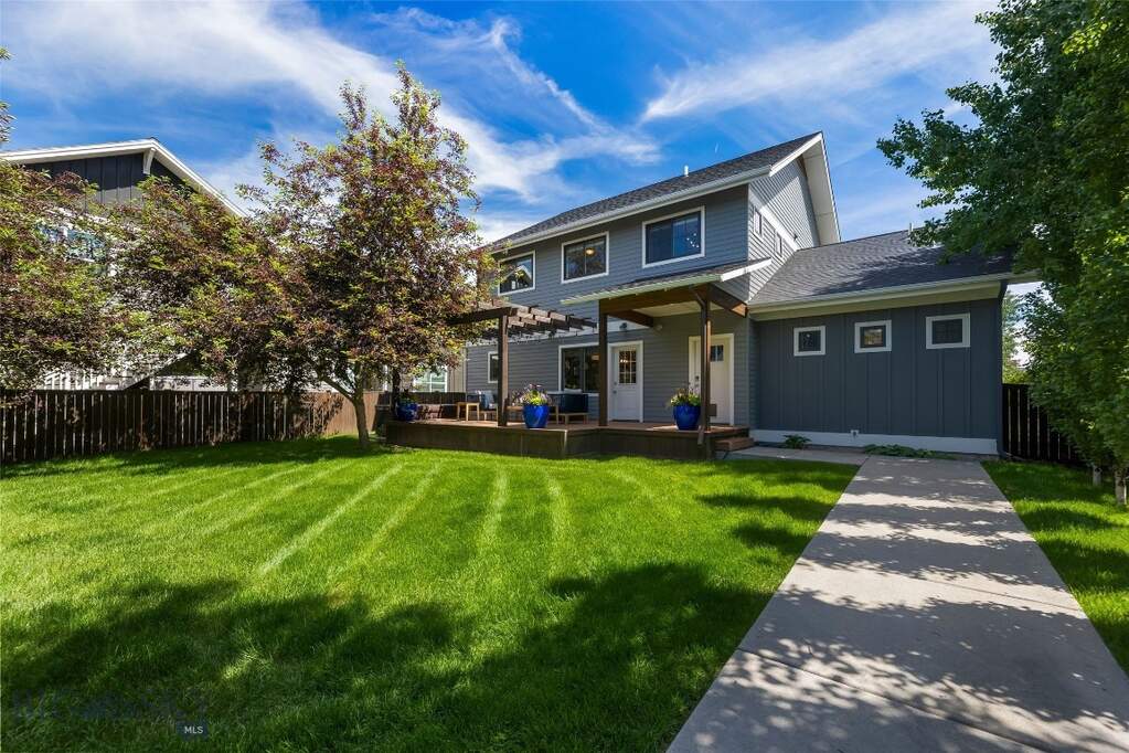 5 Bedroom Single Family Home/House's Image 48