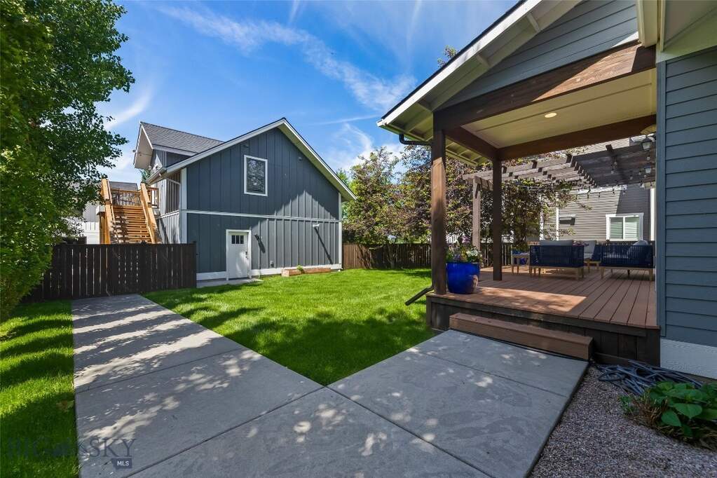 5 Bedroom Single Family Home/House's Image 49