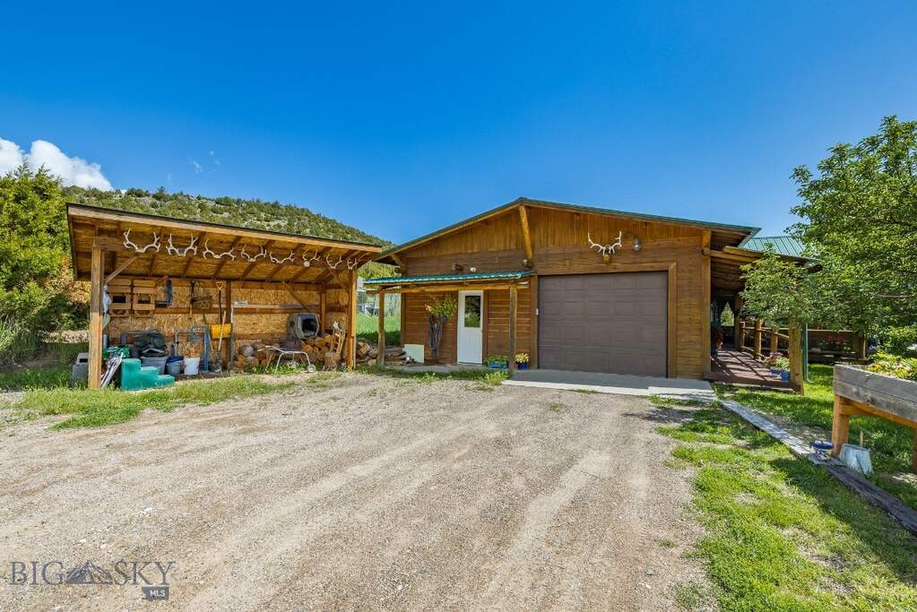 3 Bedroom Single Family Home/House's Image 11