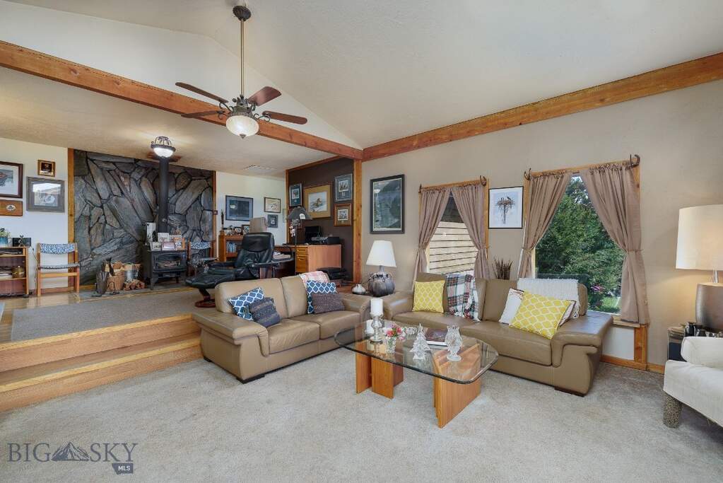 3 Bedroom Single Family Home/House's Image 14