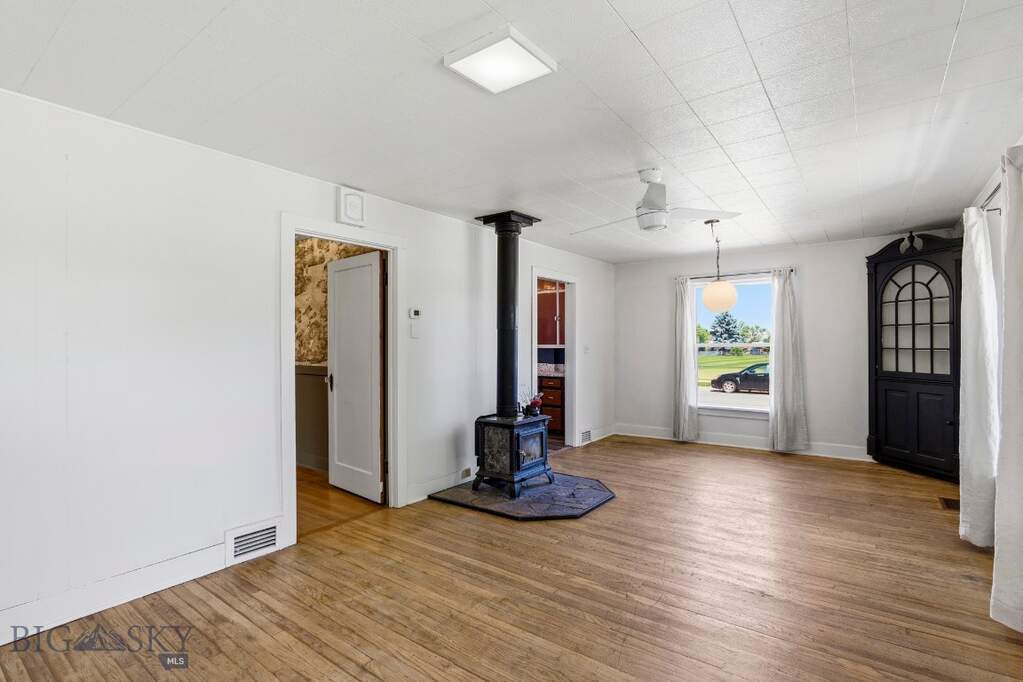 3 Bedroom Single Family Home/House's Image 10