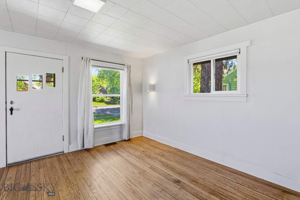 3 Bedroom Single Family Home/House's Image 17
