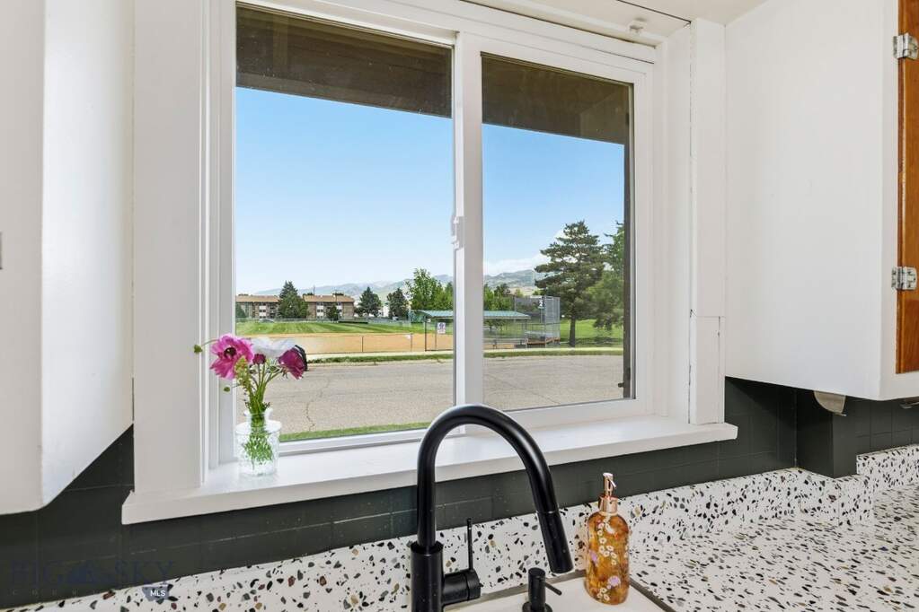 3 Bedroom Single Family Home/House's Image 23