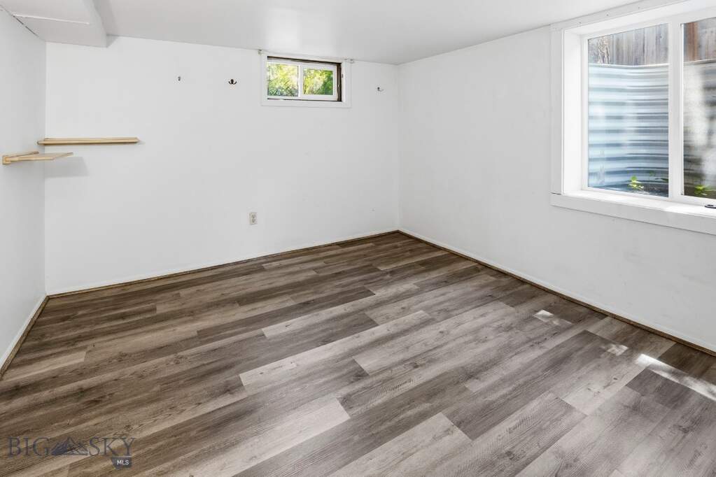 3 Bedroom Single Family Home/House's Image 43