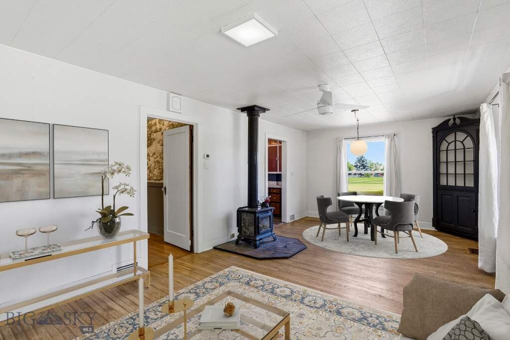 3 Bedroom Single Family Home/House's Image 4
