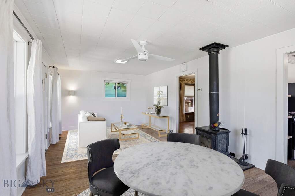 3 Bedroom Single Family Home/House's Image 5