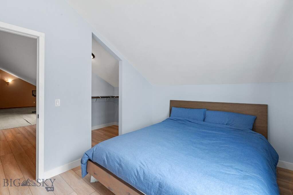 5 Bedroom Single Family Home/House's Image 36
