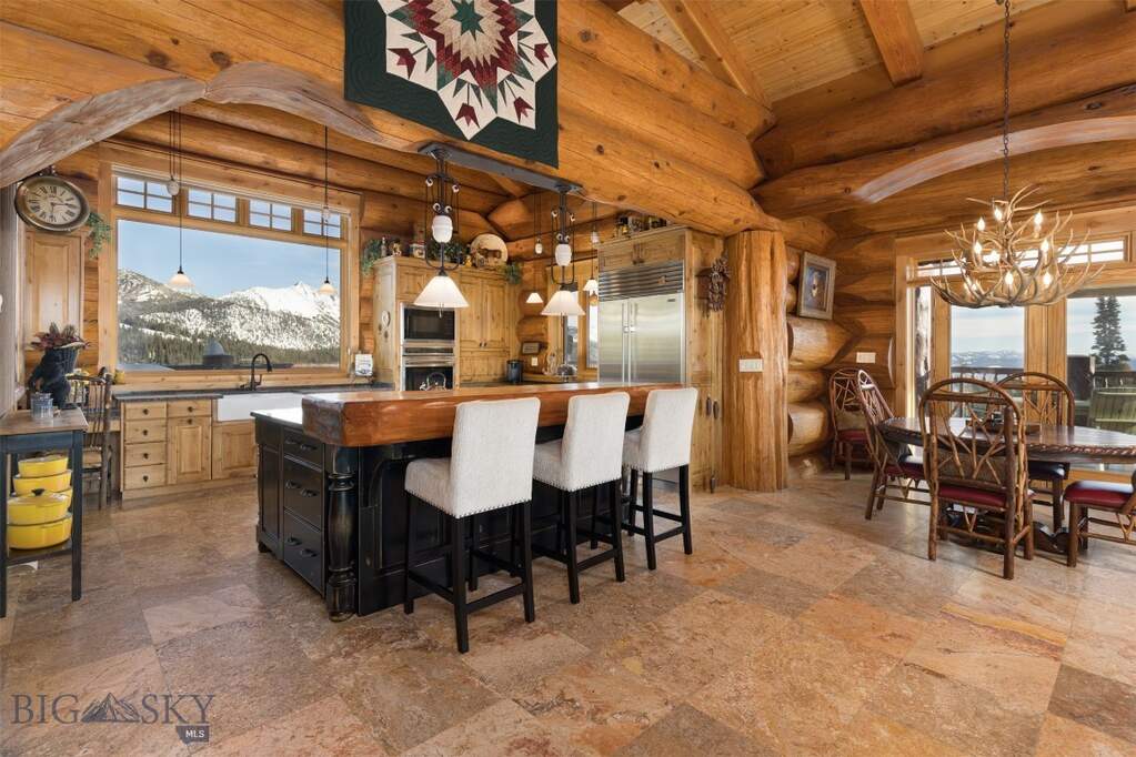 4 Bedroom Single Family Home/House's Image 25