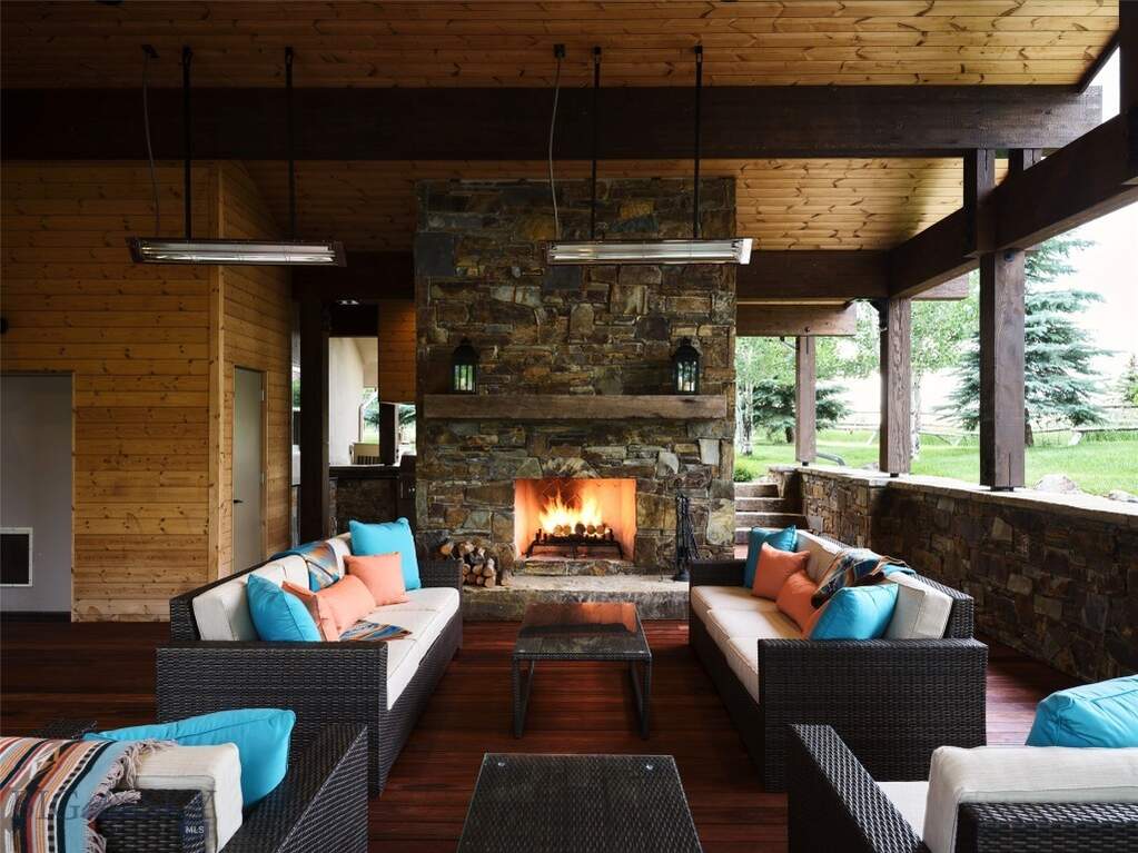 4 Bedroom Single Family Home/House's Image 18